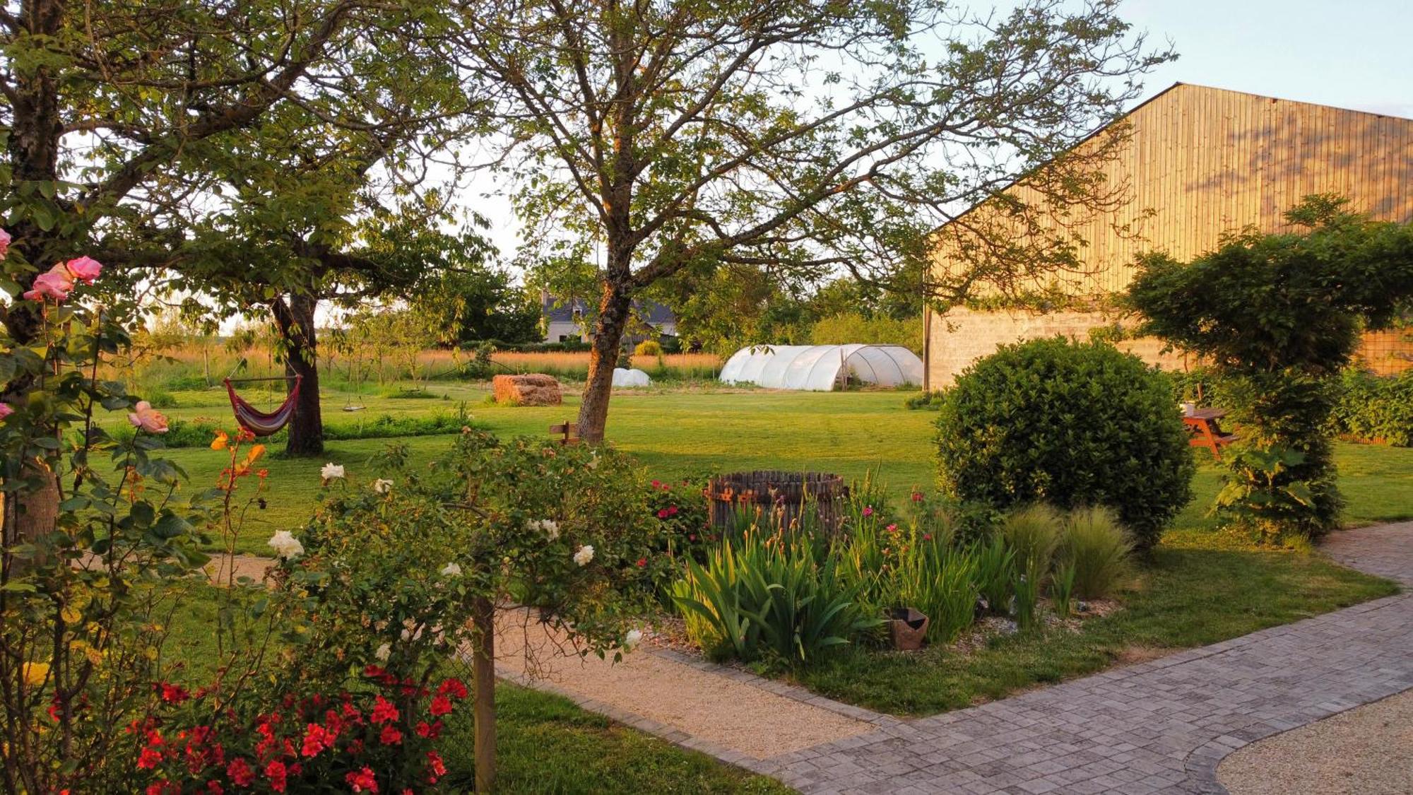 Les Rosiers Simples Escales : Gite Nature, Detente Et Sauna מראה חיצוני תמונה